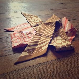 💕Two Coach Signature Skinny Scarfs 💞